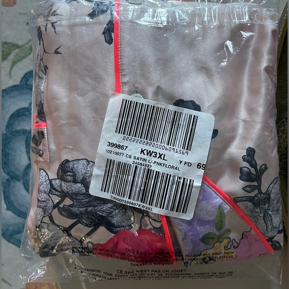 🌺 💐 NWT Victoria’s Secret Afterhours Satin Sleep Shirt - Picture 11 of 11